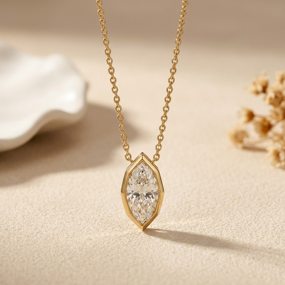 قلادة EWYA بحجر الموزانيت المق - مراجعة Bezels Set Pendant وسعره