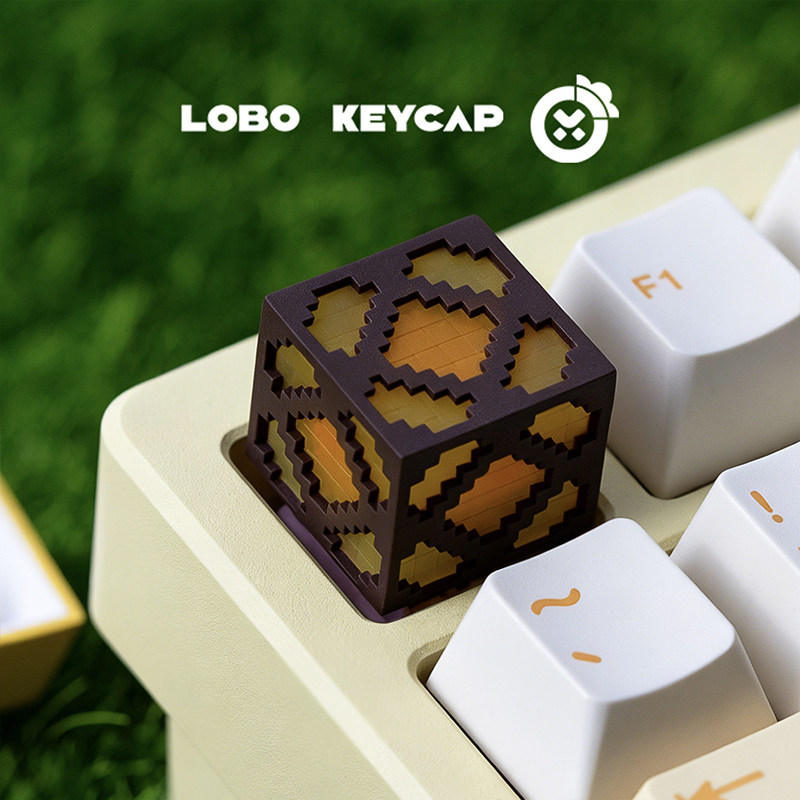 أغطية مفاتيح شفافة بتصميم كرتو - مراجعة Resin Crafting Minecraft وسعره